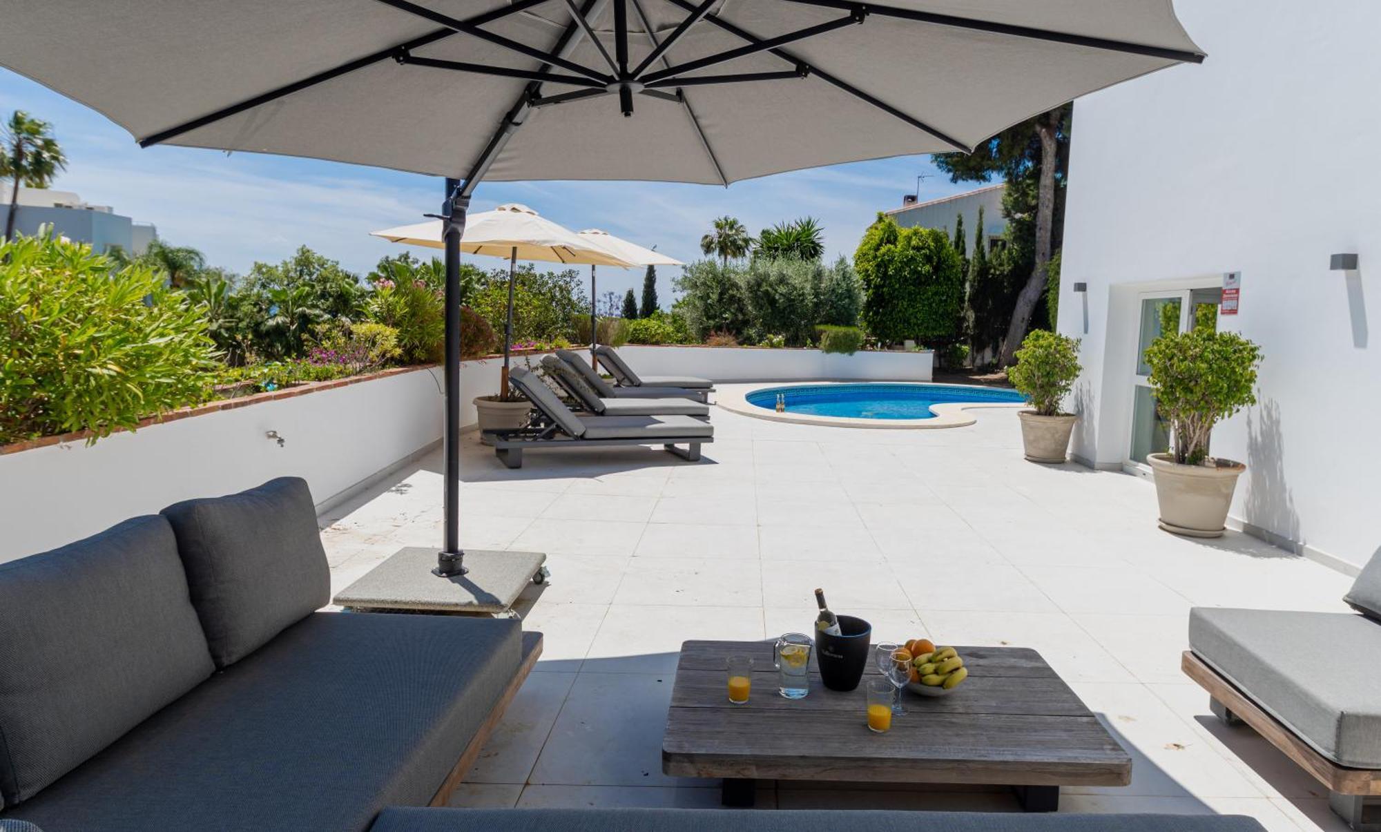 Wonderful Near With Mediterranean Views Сasa de vacaciones